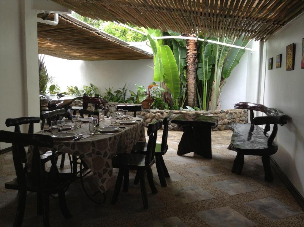 Balay Tuko Garden Inn Пуэрто-Принцеса Экстерьер фото